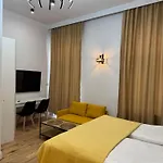 Katedralna 7