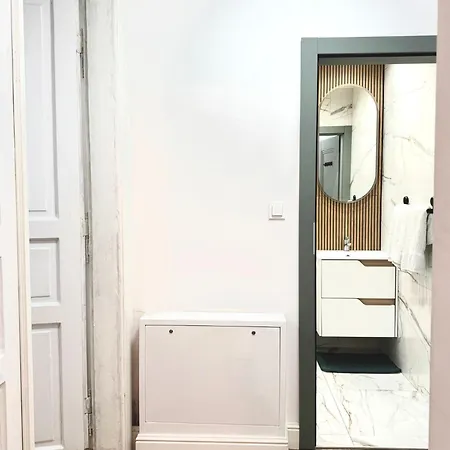 Katedralna 7 Apartmán *